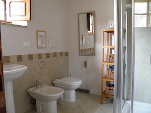 Casa mandorlo, one of the bathrooms