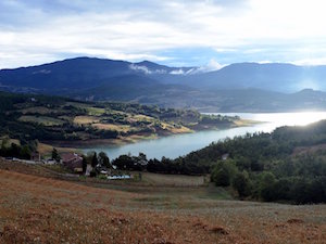 Checklist, the lake and property at Borghetto Calcinaia